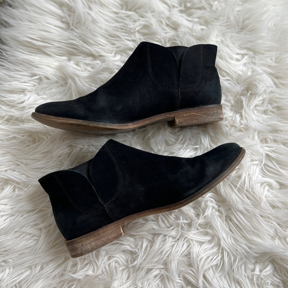 Splendid Black Suede Ankle Booties Low Stacked Heel 7.5